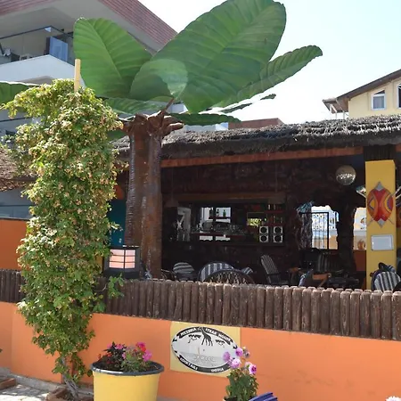 Safari 1+1 Апартаменти